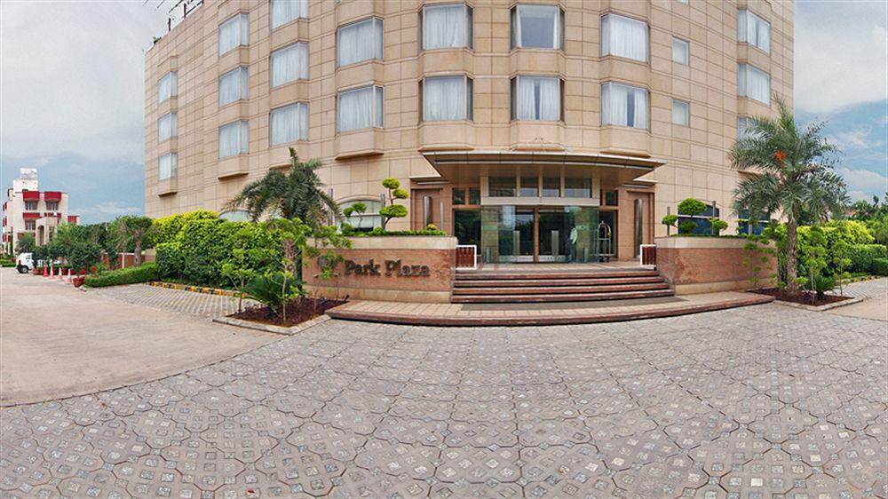 ホテル パーク プラザ グルガオン グルガウン エクステリア 写真 Park Plaza Hotel